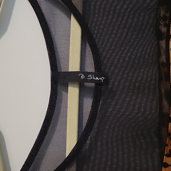 B sharp, animal print open back crop - Picture 3 of 8